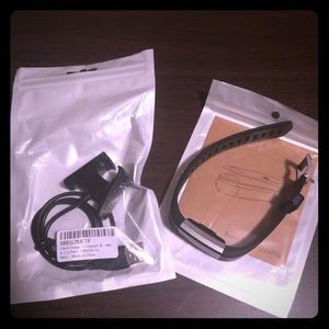 Fitbit Charge 2 HR Bundle